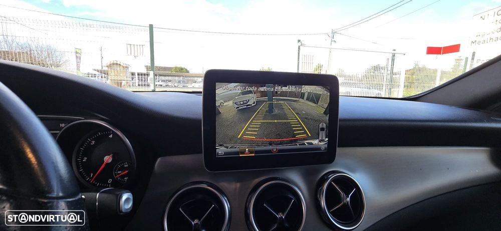 Mercedes-Benz GLA 200 d 7G-DCT AMG Line - 39