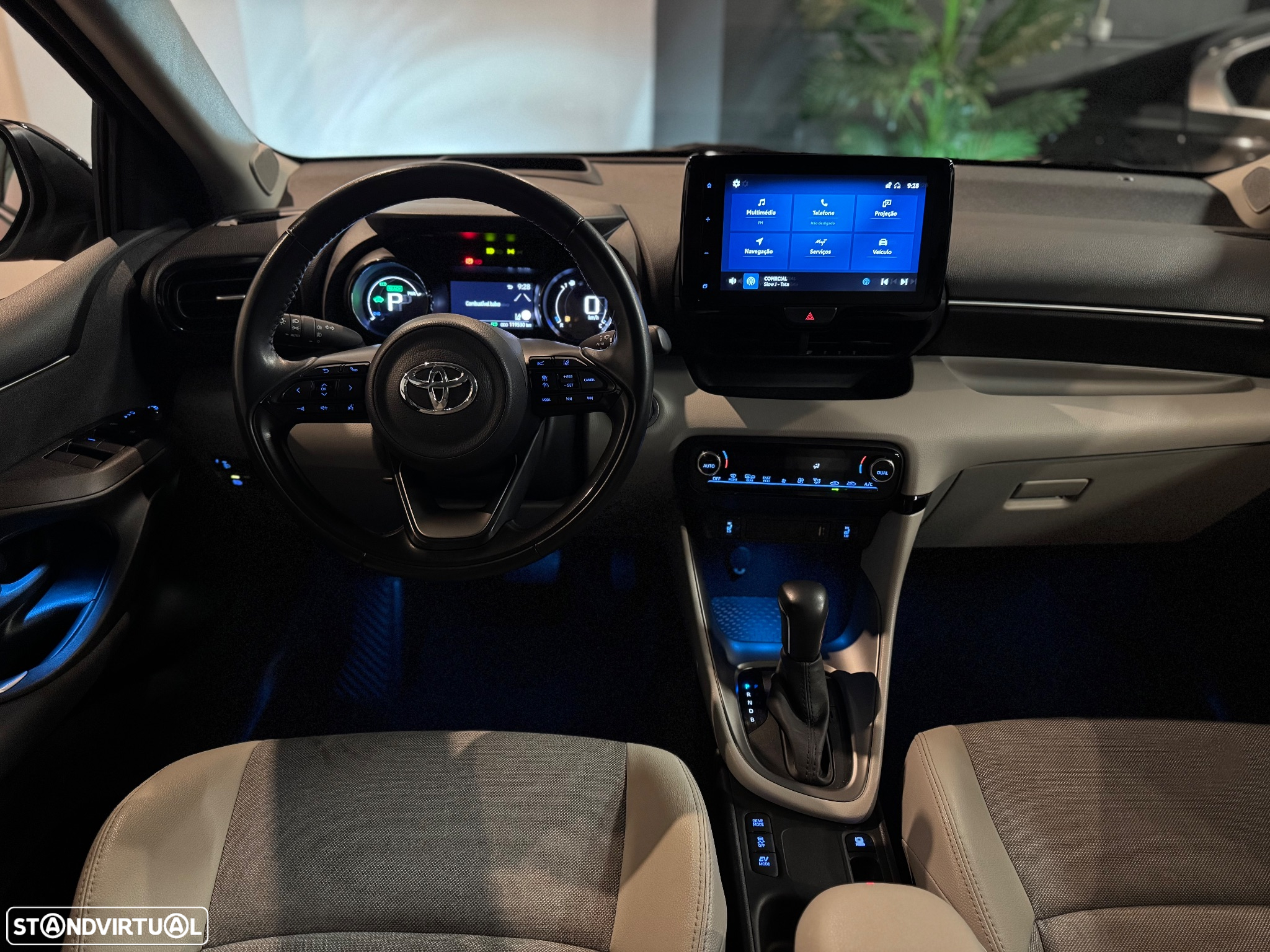 Toyota Yaris 1.5 HDF GR Sport - 35
