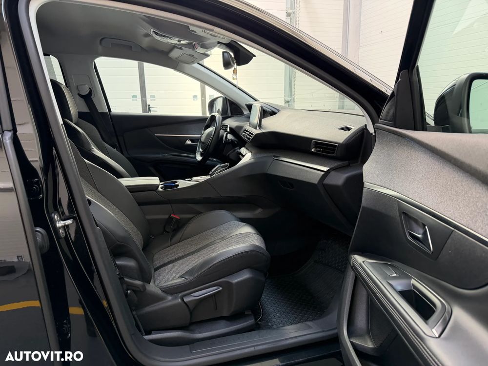 Peugeot 5008 PureTech 130 EAT8 Stop & Start GT - 18