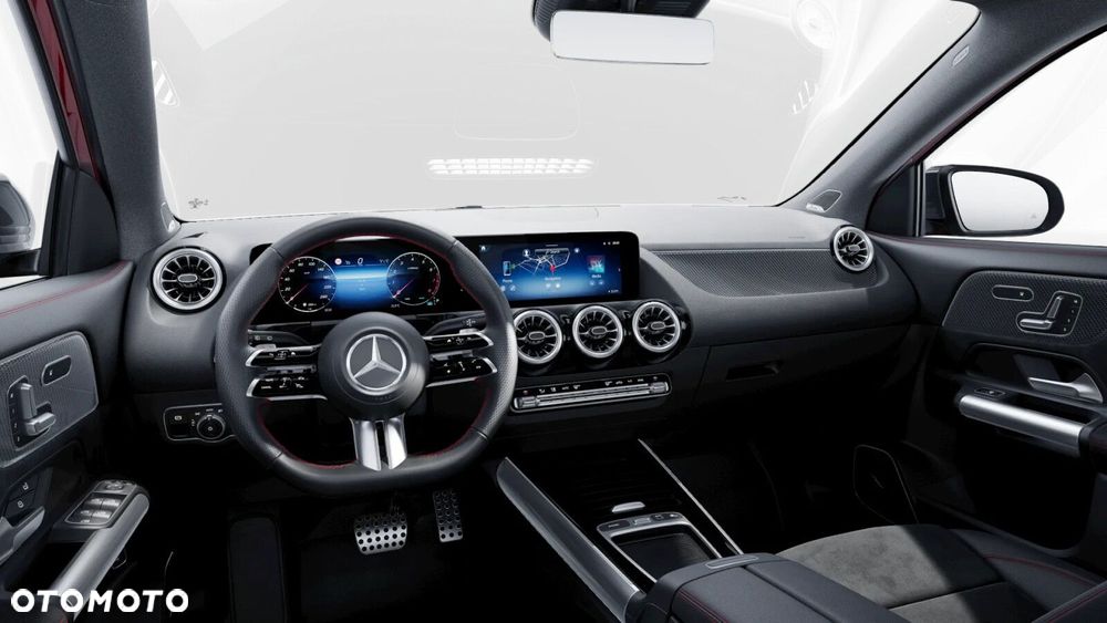 Mercedes-Benz GLA - 14