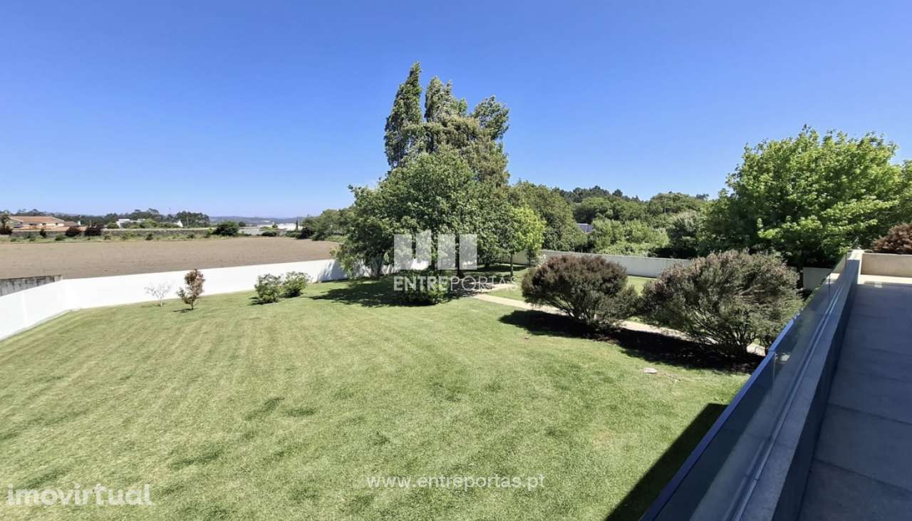 Venda de Moradia V5 de luxo c/ piscina interior e jardim, Póvoa de Va - Grande imagem: 2/22