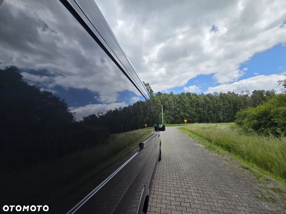 Volkswagen Crafter - 22