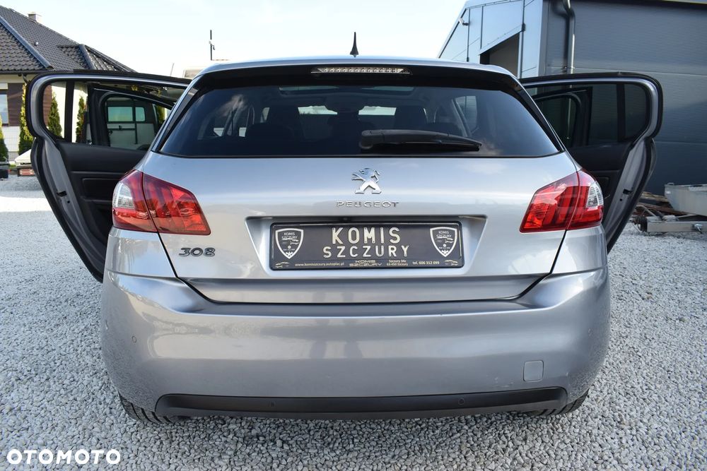 Peugeot 308 1.2 PureTech Allure S&S - 14