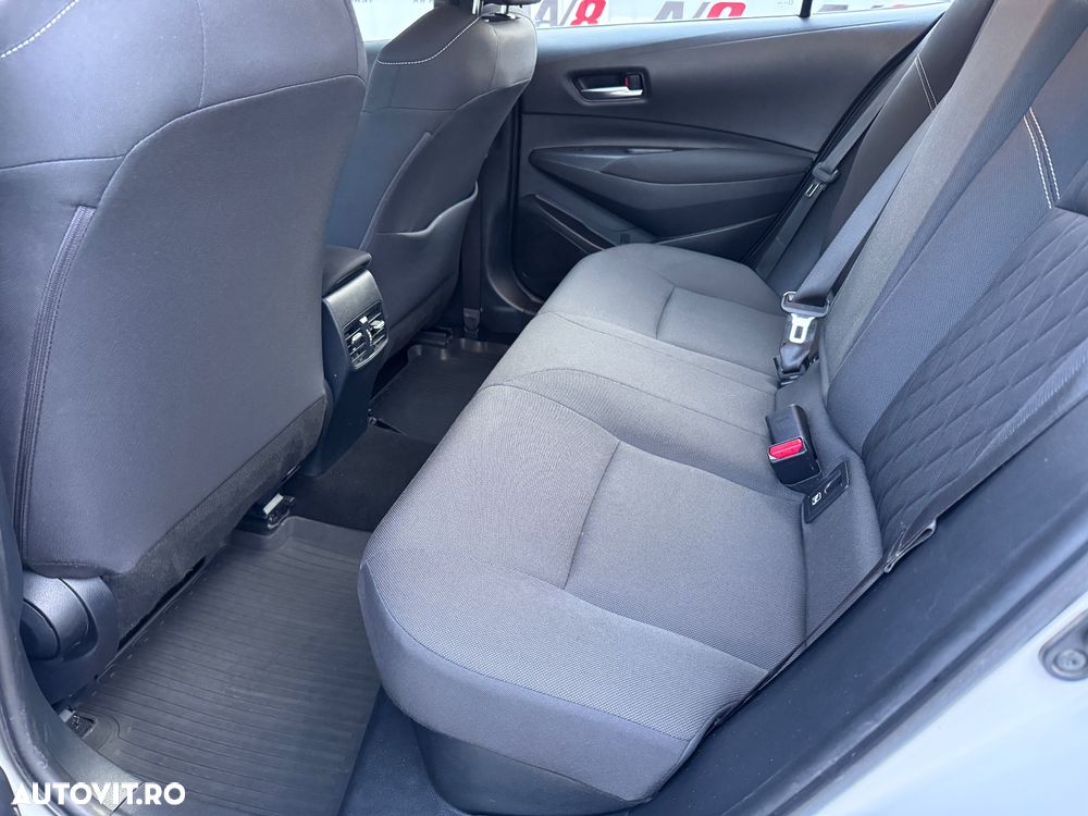 Toyota Corolla 1.8 HSD Active - 20