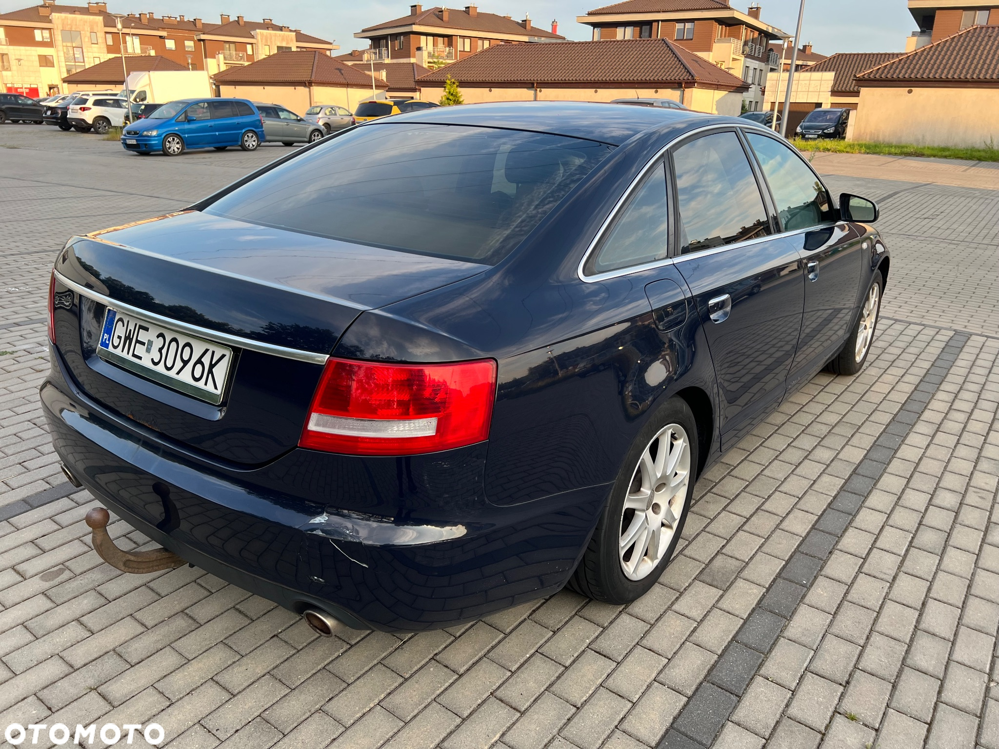 Audi A6 2.4 - 4