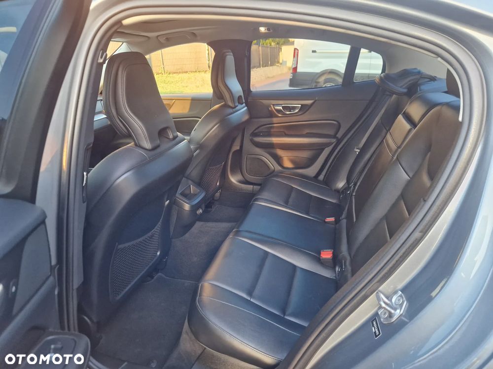 Volvo S60 T6 AWD Geartronic RDesign - 11