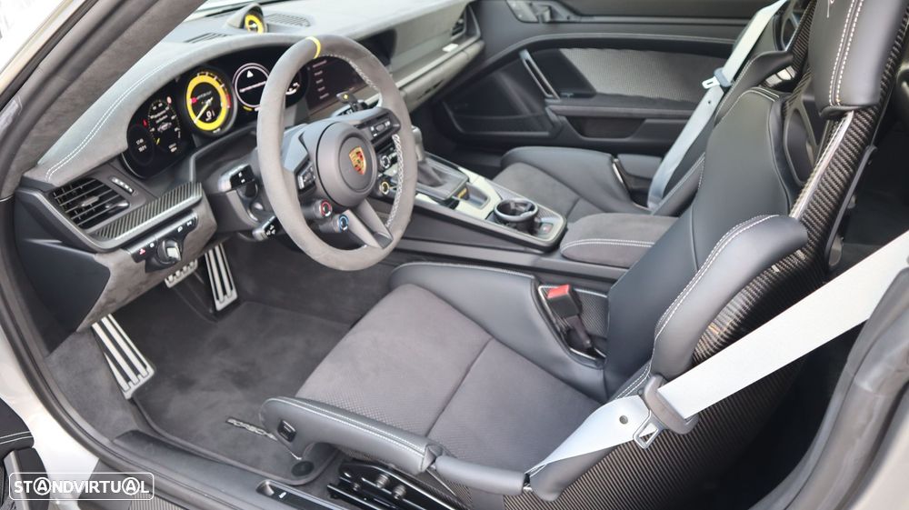 Porsche 911 (992) GT3 RS - 16