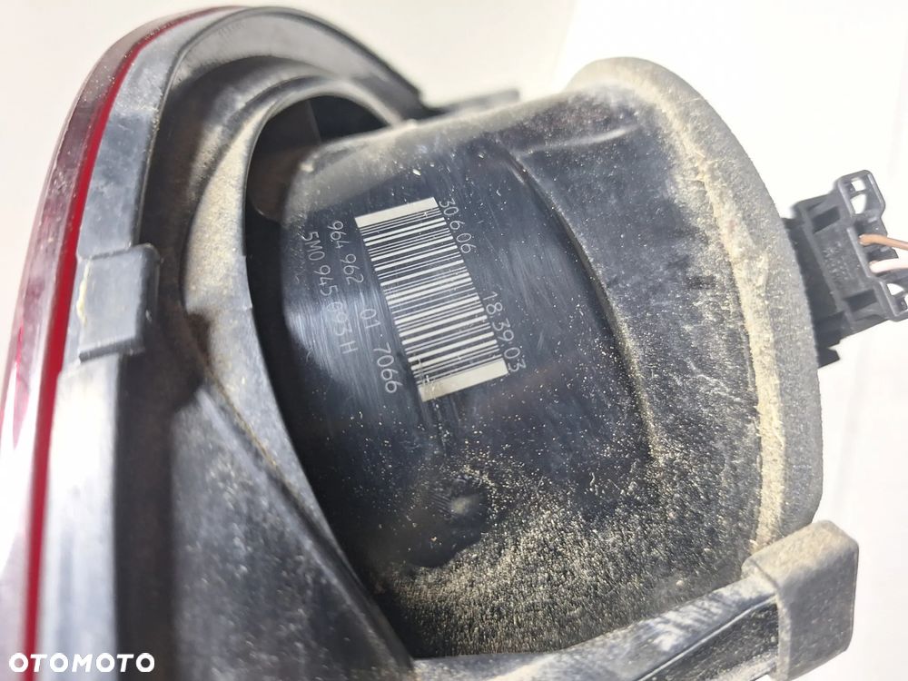 LAMPA TYLNA W KLAPE-  PRAWA , LEWA - VW GOLF PLUS  / EUROPA - 4