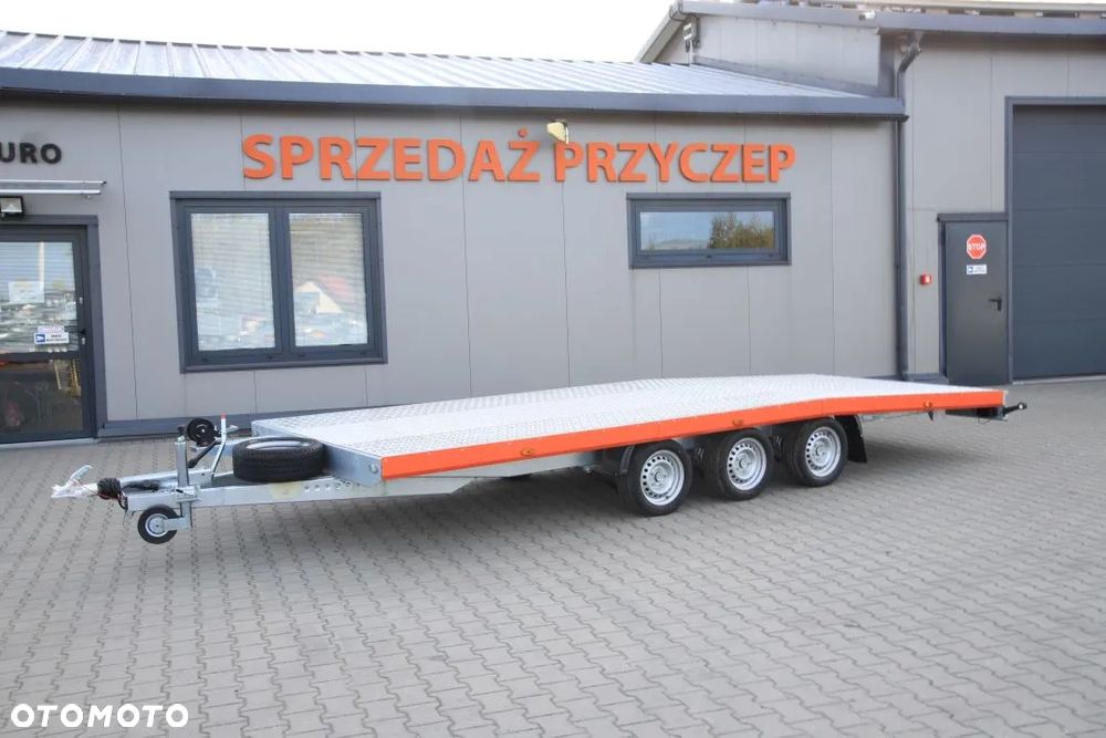 Niewiadów Jupiter kolorowa blenda 6x2.1 wypełnienie alu ryfel 3 osie koła 195R13C DMC 3500 kg - 2