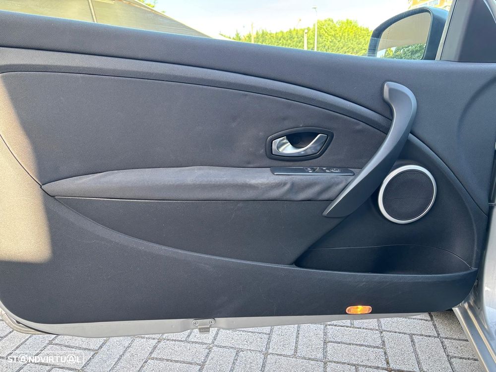 Renault Mégane Coupe 1.5 dCi Dynamique - 16