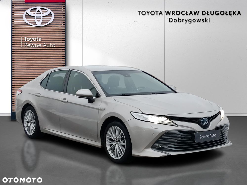 Toyota Camry 2.5 Hybrid Executive CVT - 1
