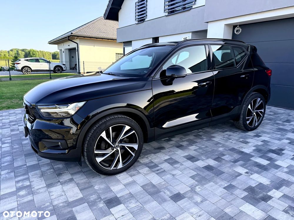 Volvo XC 40 D4 AWD Geartronic R-Design - 3