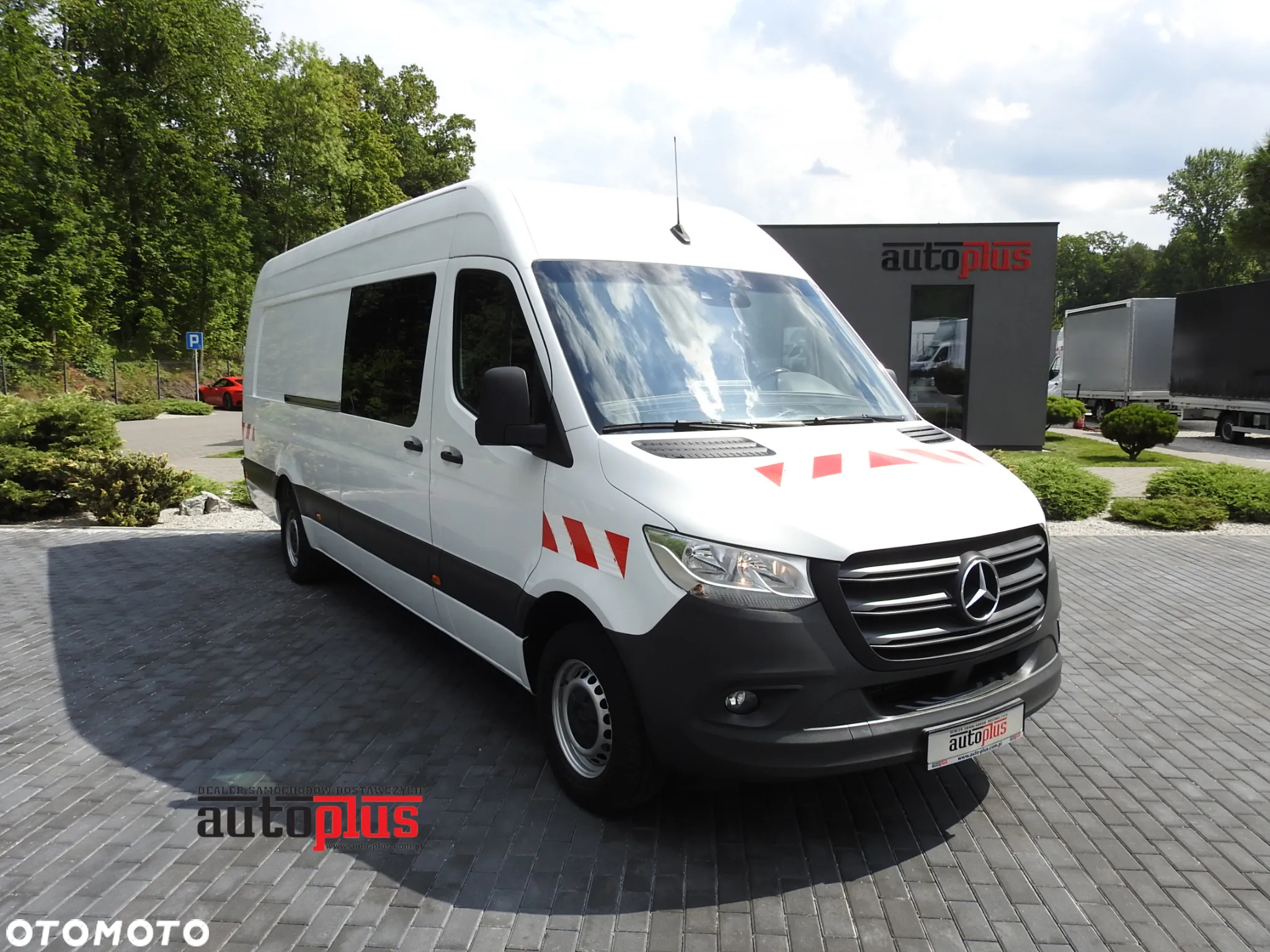 Mercedes-Benz SPRINTER FURGON BRYGADÓWKA 5 MIEJSC TEMPOMAT NAWIGACJA KLIMATYZACJA AUTOMAT 160KM [ 189239 ] - 2
