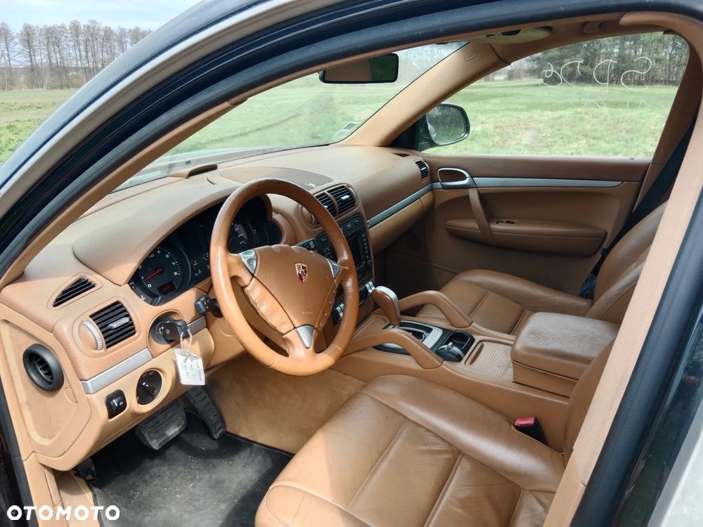 Porsche Cayenne Tiptronic S - 8