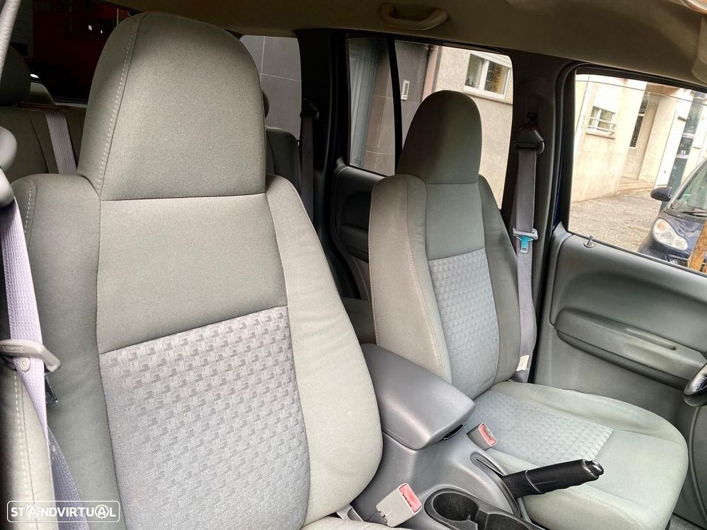 Jeep Cherokee 2.8 CRD Exclusive - 24