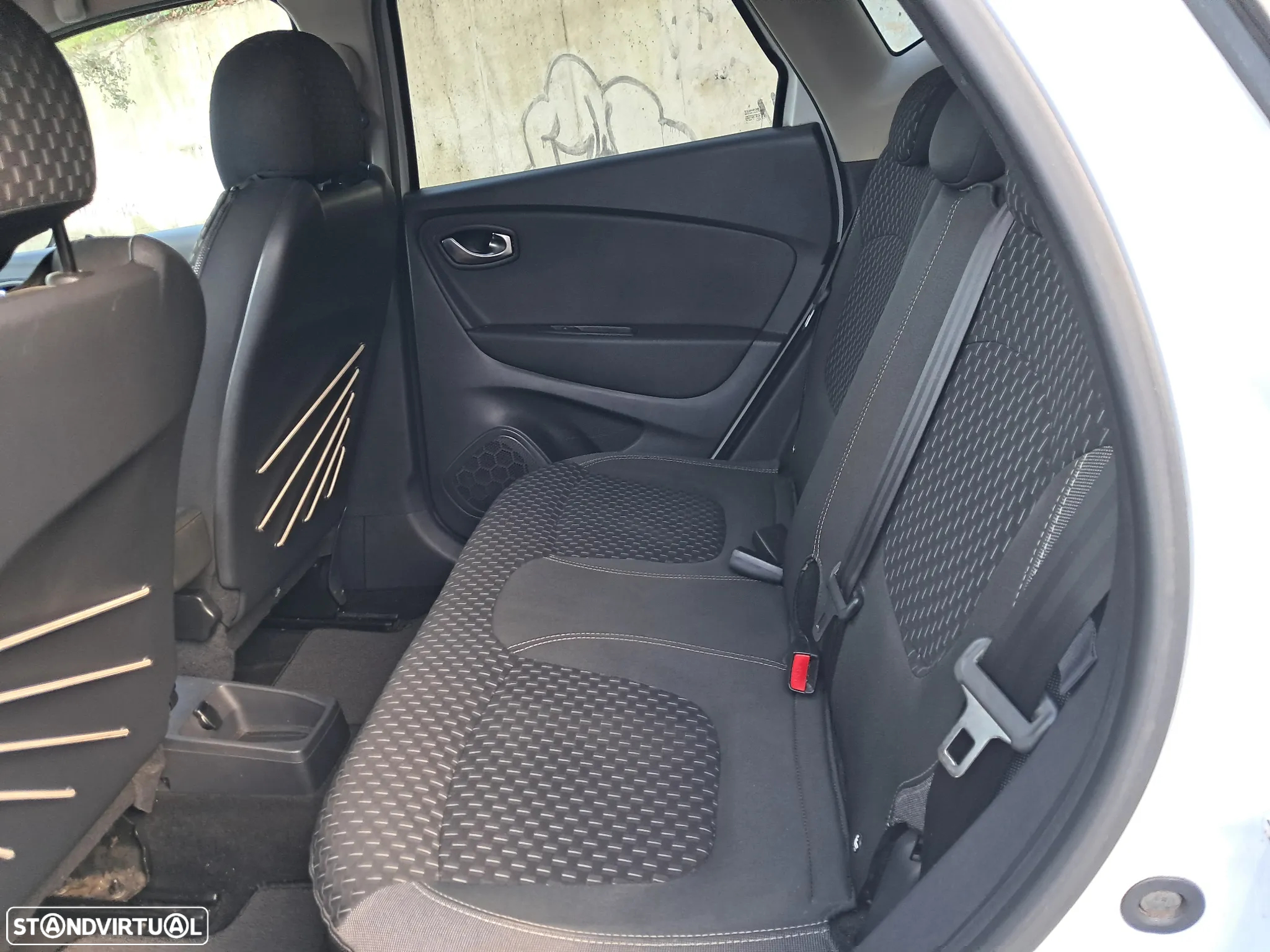 Renault Captur 0.9 TCE Exclusive - 9