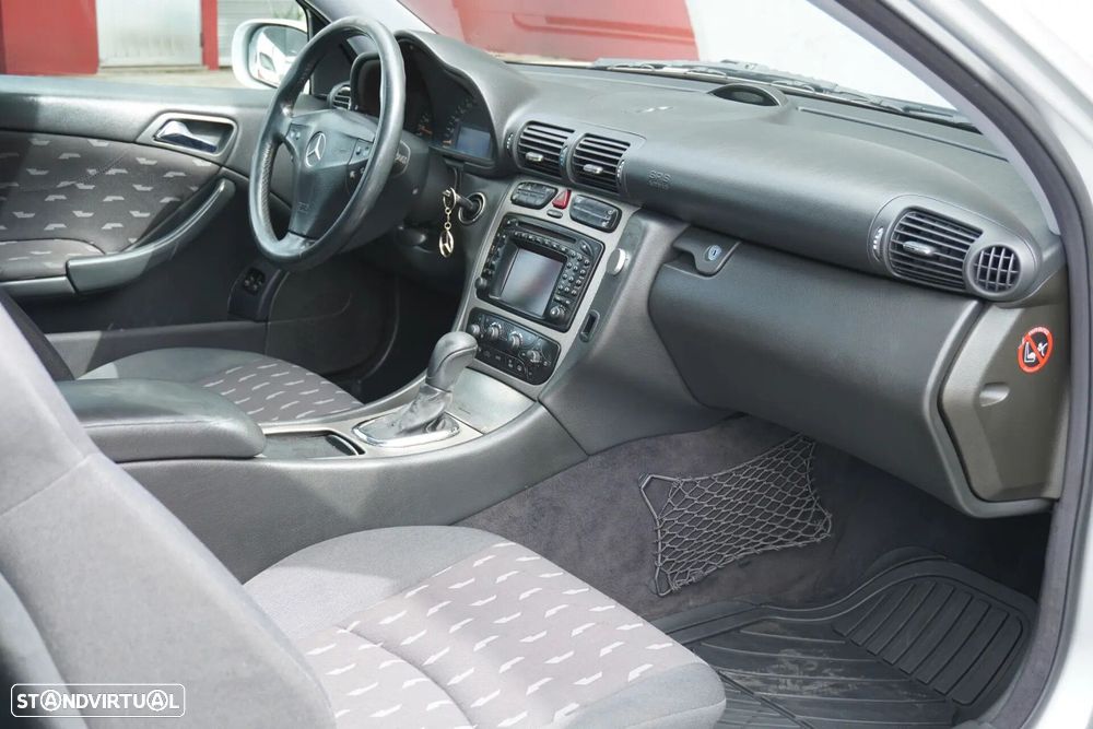 Mercedes-Benz C 220 - 13