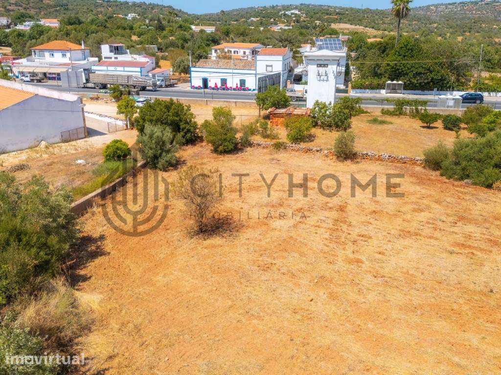 Terreno para construçäo de 8 moradias com piscina, cave e estaciona... - Grande imagem: 5/31