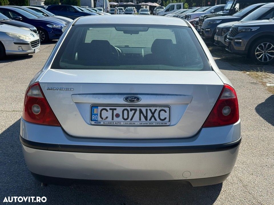 Ford Mondeo 1.8 Trend - 8