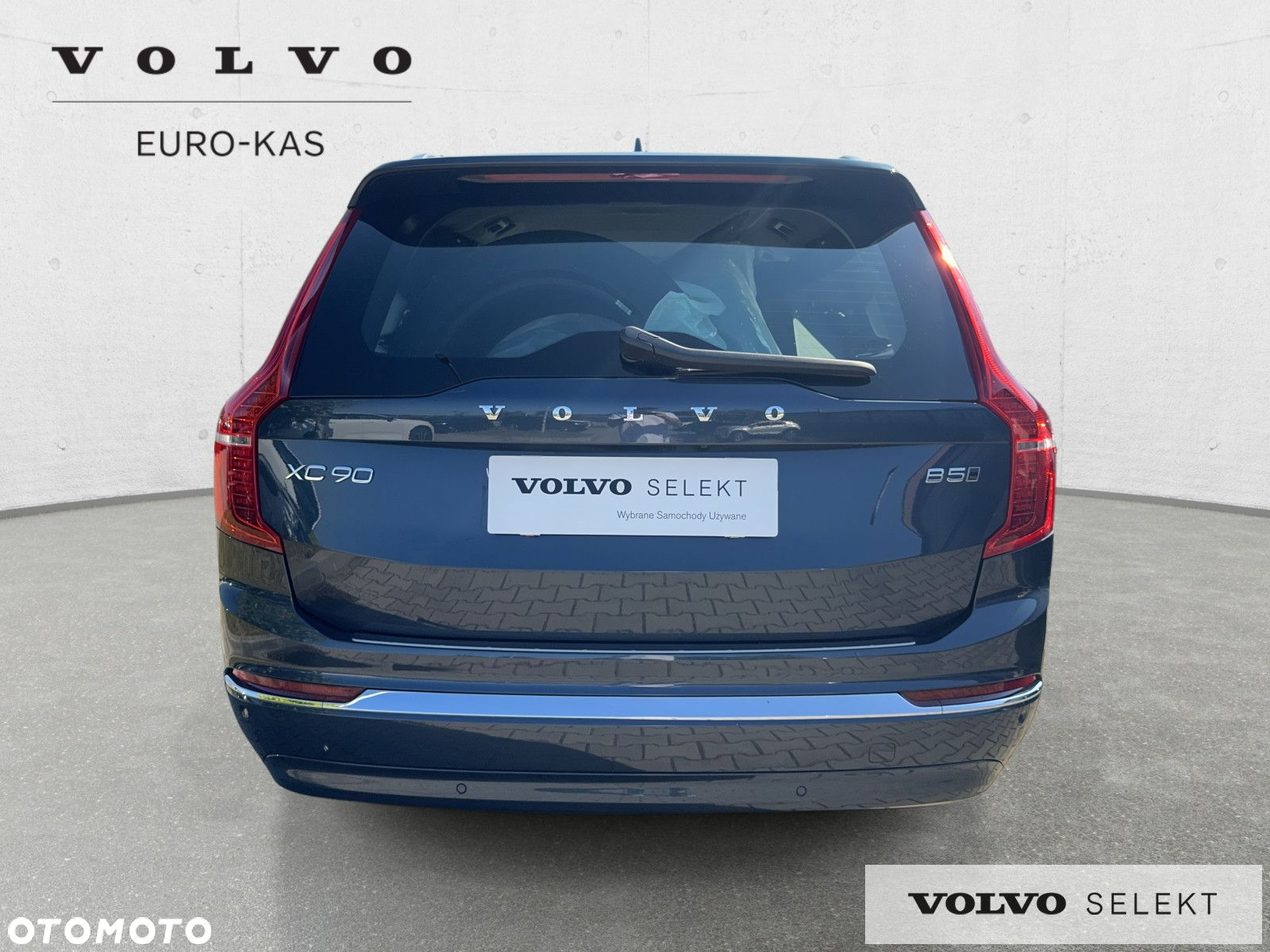 Volvo XC 90 - 9