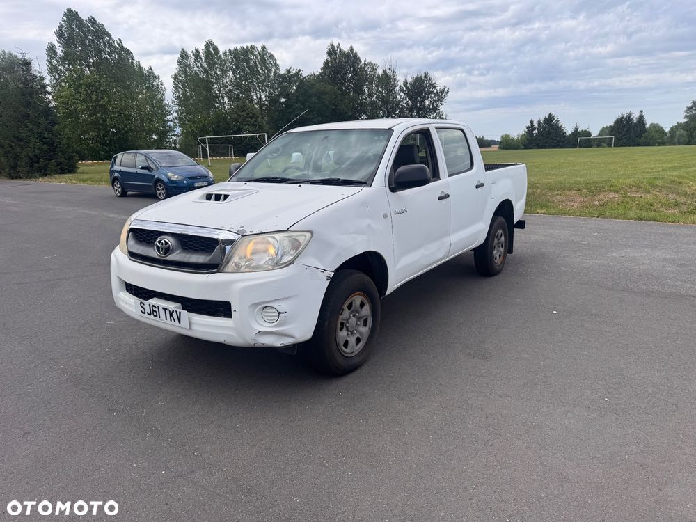 Toyota Hilux 3.0 D-4D Invincible - 4
