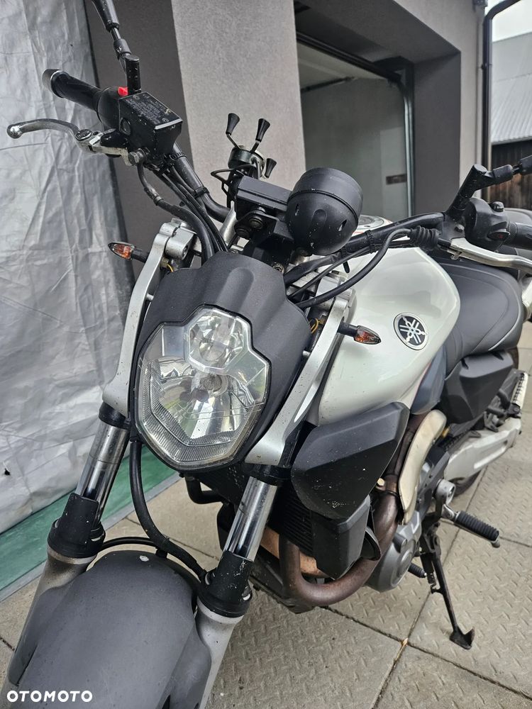 Yamaha MT - 18