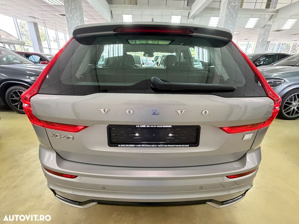 Volvo XC 60 T8 AWD Plus Dark - 10