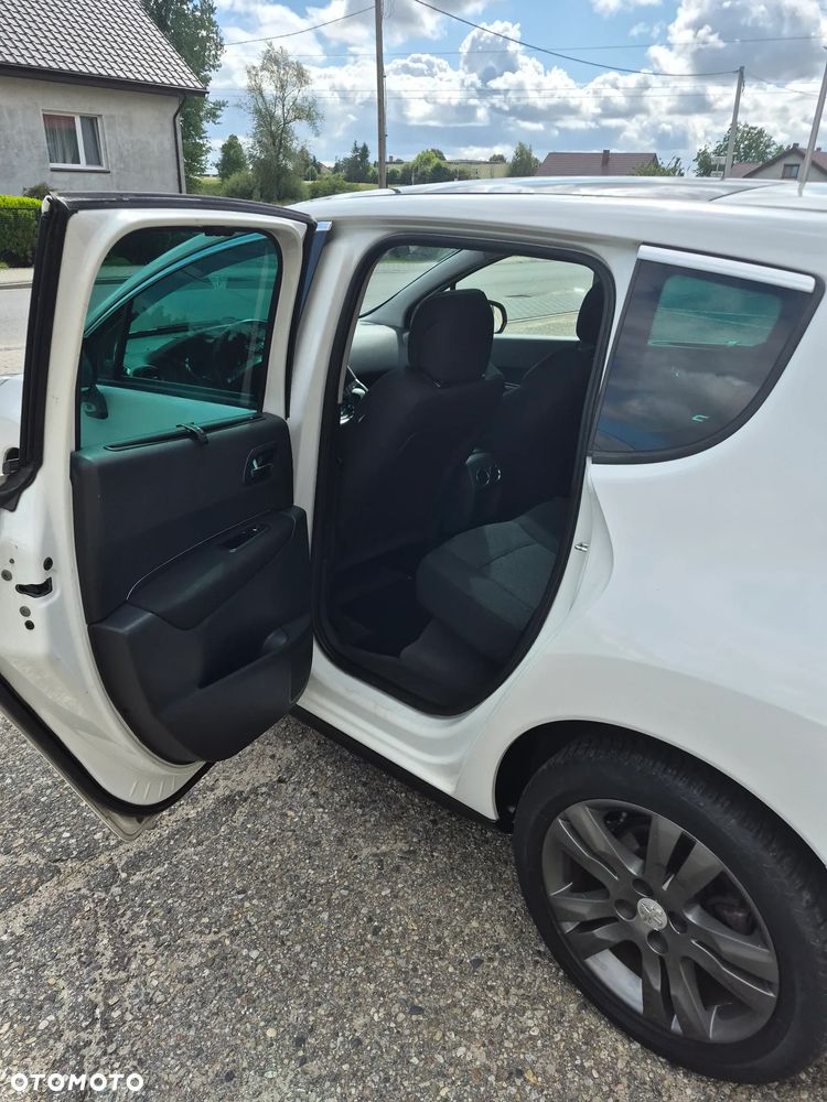 Peugeot 3008 - 13
