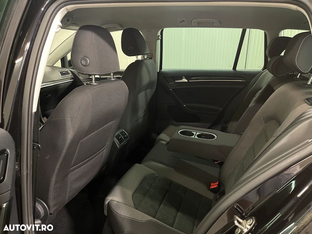 Volkswagen Golf 1.5 TSI ACT (BlueMotion Tech) DSG Highline - 11