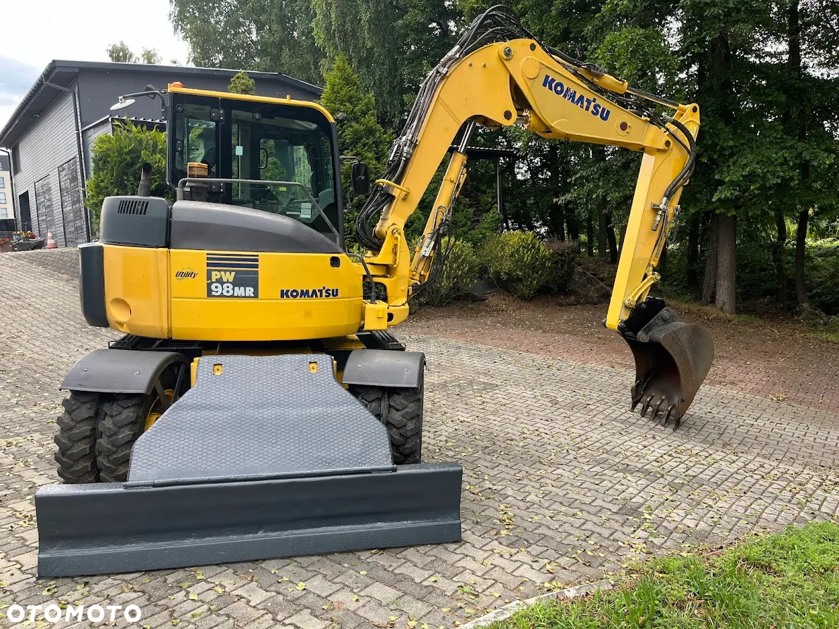Komatsu 98MR - 5