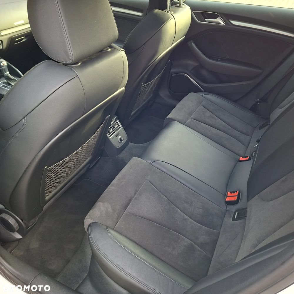 Audi A3 Sportback 35 TFSI S tronic - 19