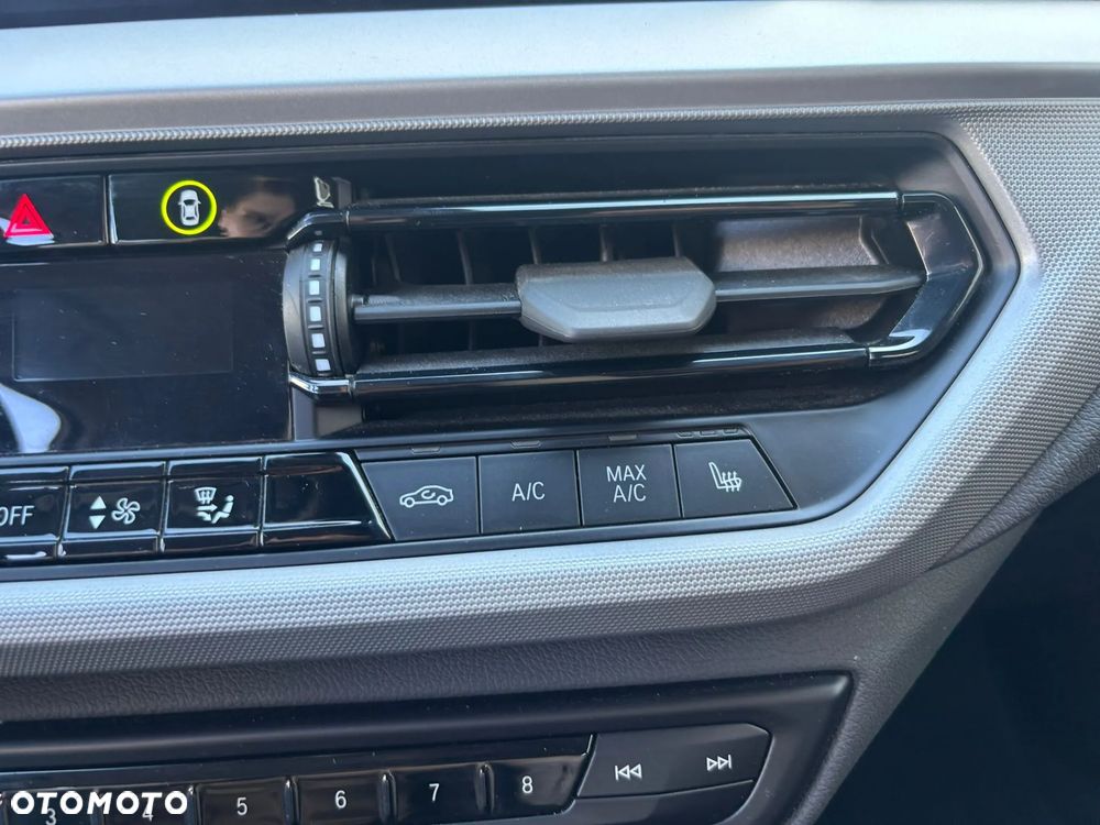 BMW Seria 1 118i Advantage - 12