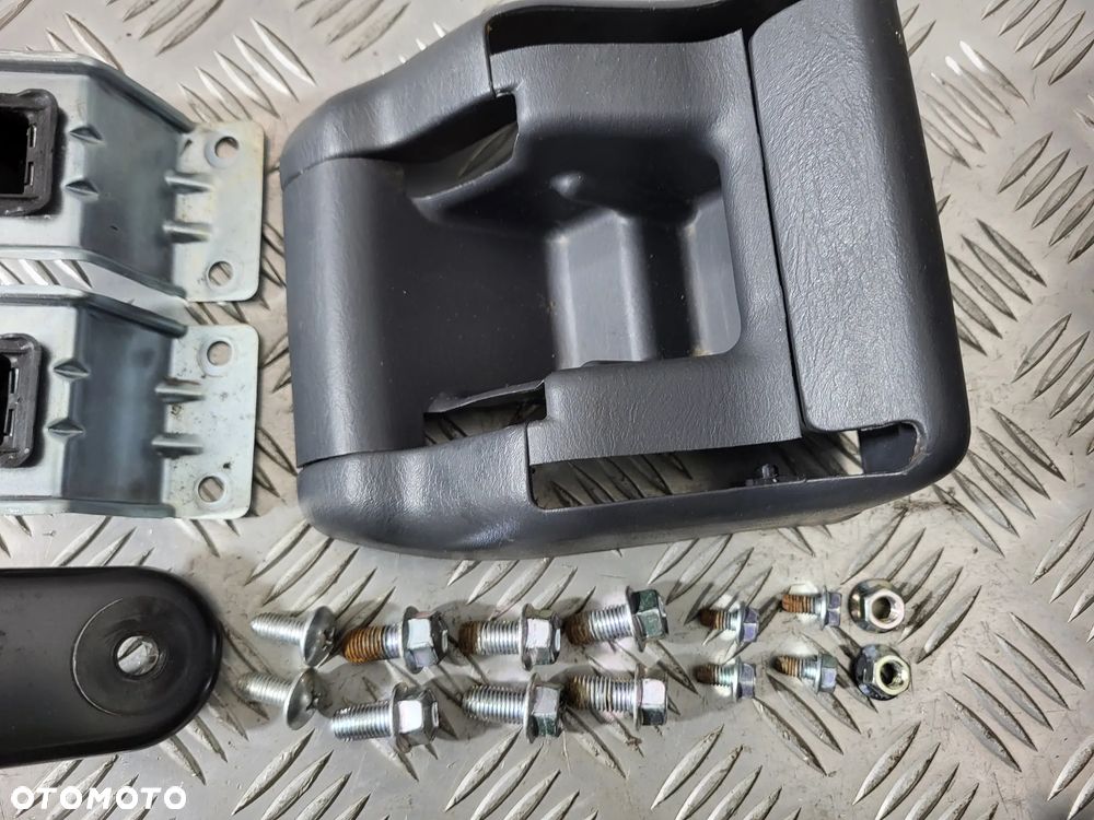 Suzuki Jimny Fotel Fotele Kanapa Skóra Grzane 2012R - 32