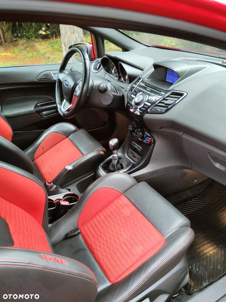 Ford Fiesta ST2 - 7