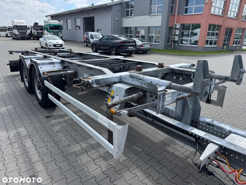 Schmitz Cargobull PRZYCZEPA BDF TANDEM OCYNK mało używana - 10