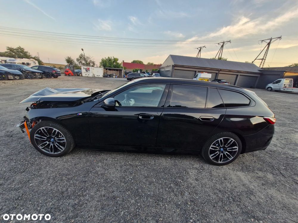 BMW i5 eDrive40 - 4