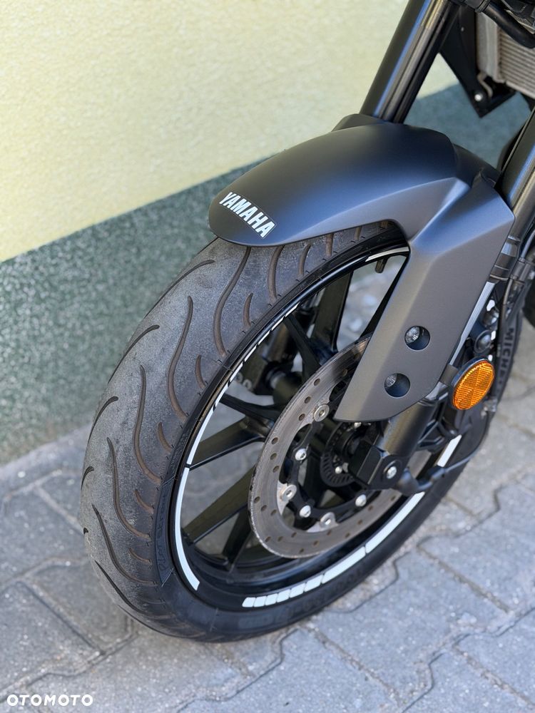 Yamaha MT - 28