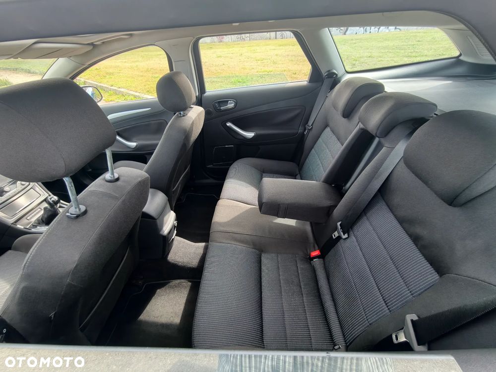 Ford Mondeo 2.0 Titanium X - 36