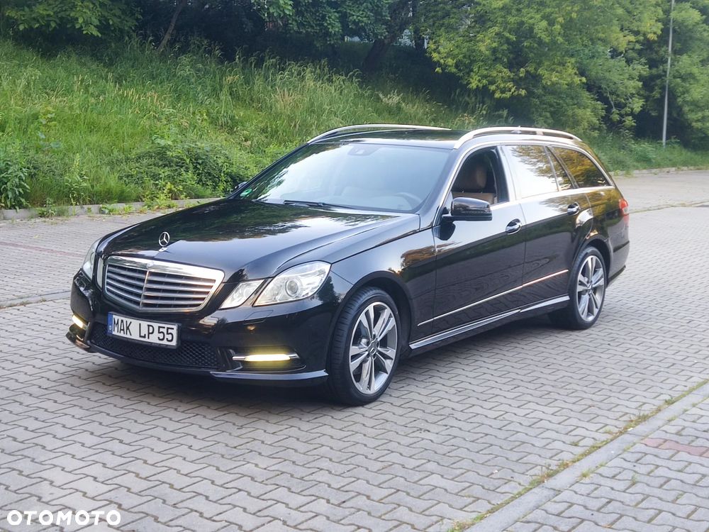 Mercedes-Benz Klasa E 220 CDI DPF BlueEFFICIENCY Automatik Elegance - 5