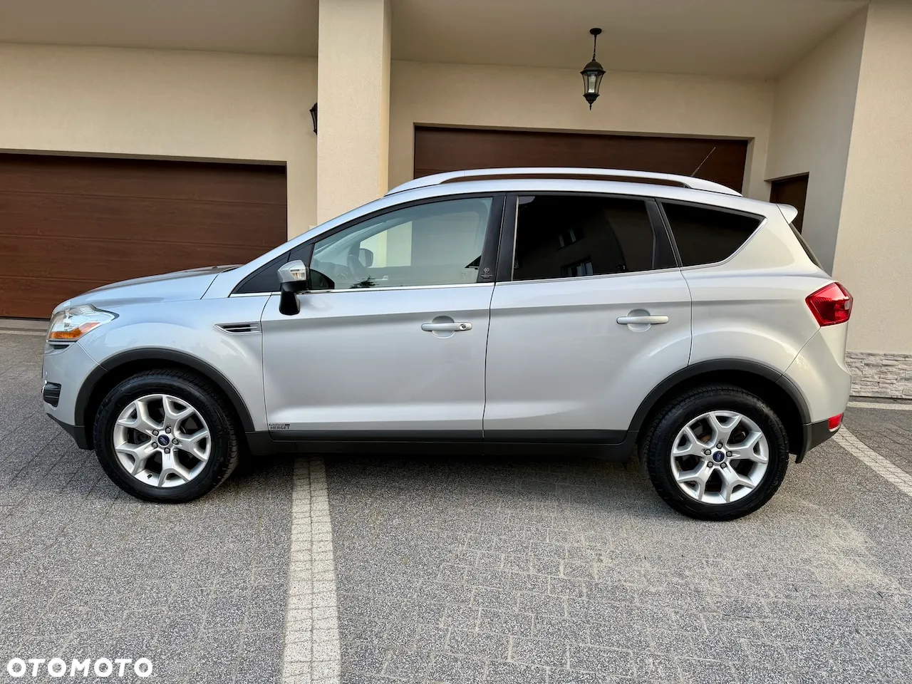 Ford Kuga - 5