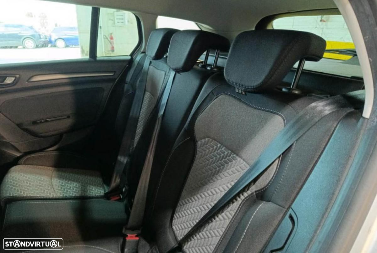 Renault Mégane Sport Tourer 1.5 Blue dCi Limited EDC - 10
