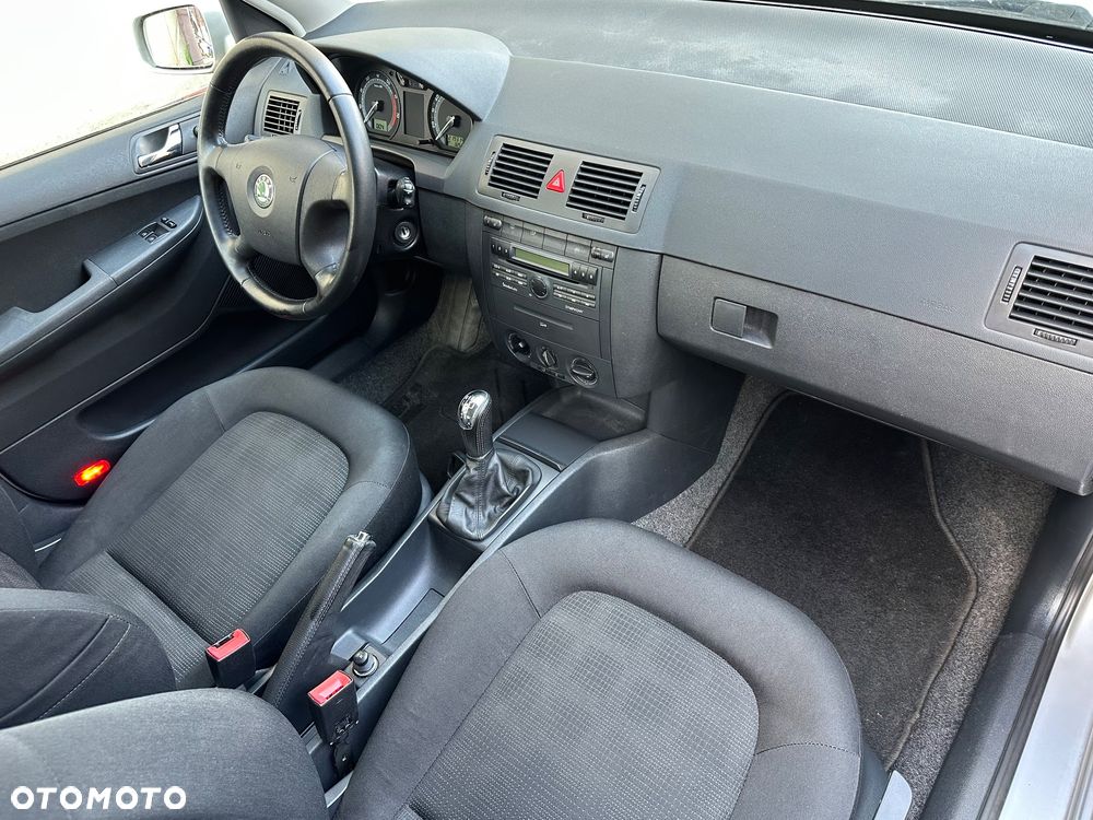 Skoda Fabia - 12