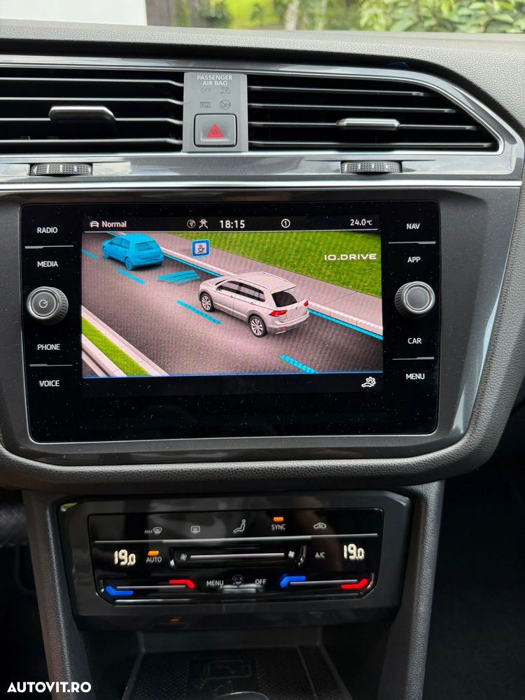 Volkswagen Tiguan 2.0 TDI SCR 4MOTION DSG Life - 15