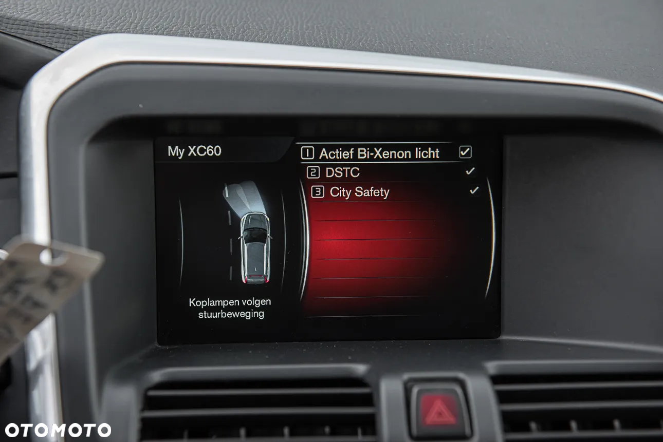 Volvo XC 60 D4 Geartronic Momentum - 21