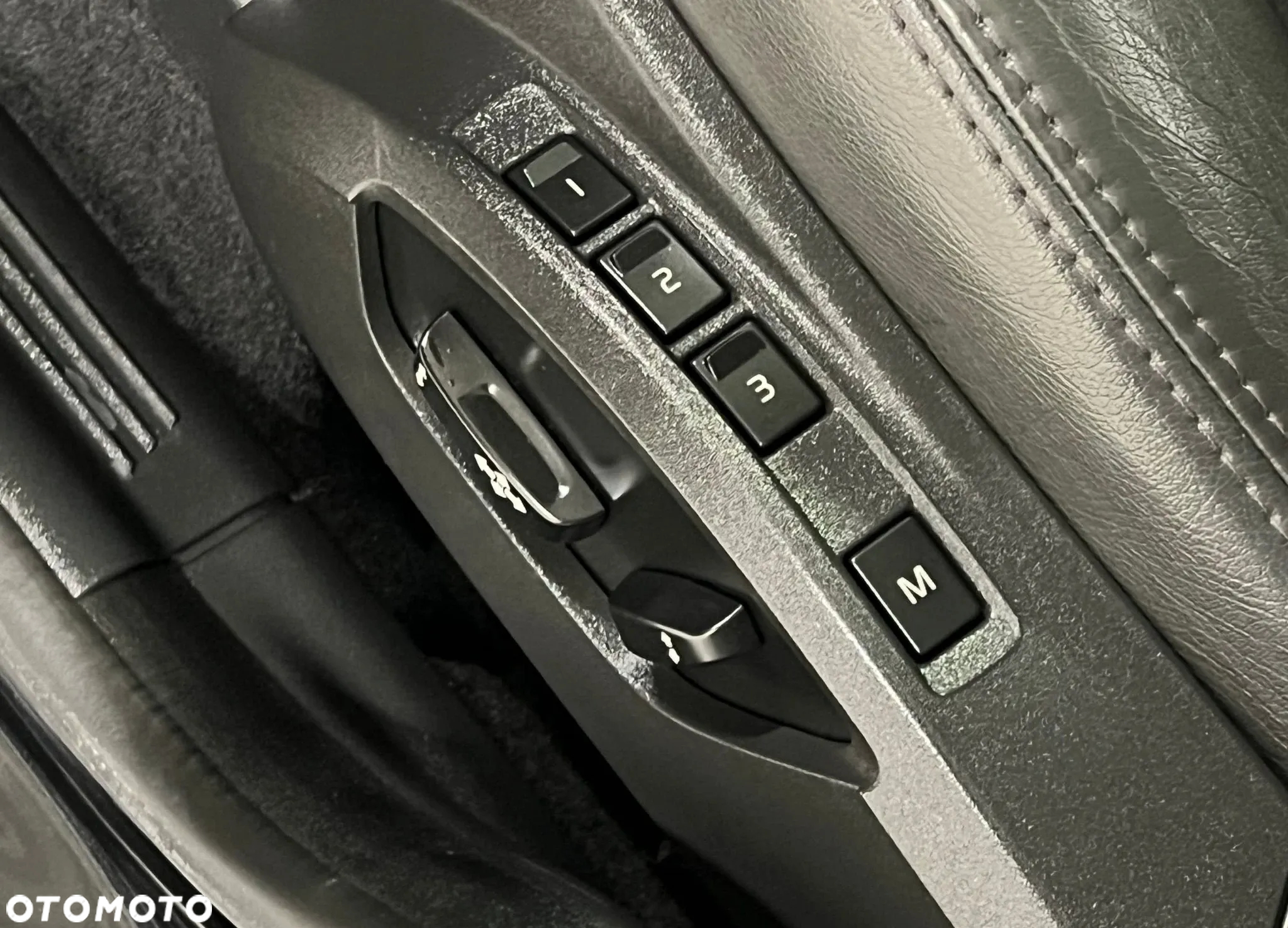 Volvo V50 ver-d5 - 16