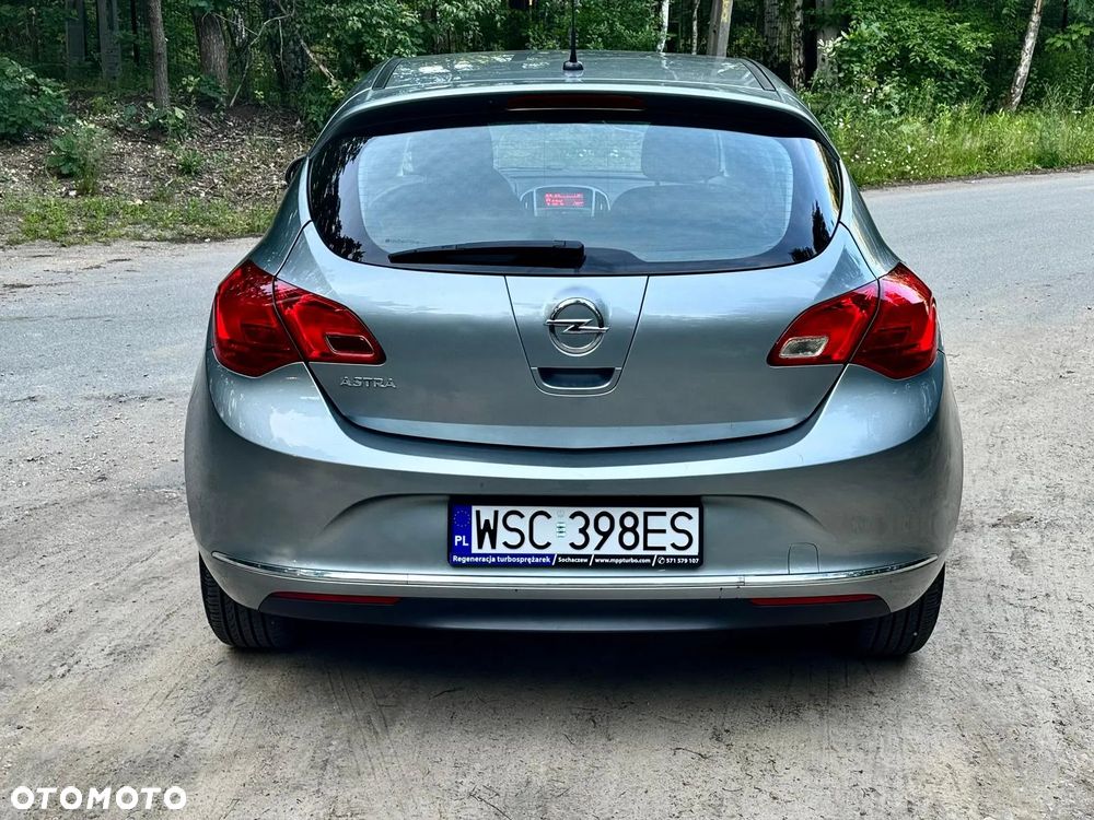 Opel Astra 1.6 Selection 110 Jahre - 10