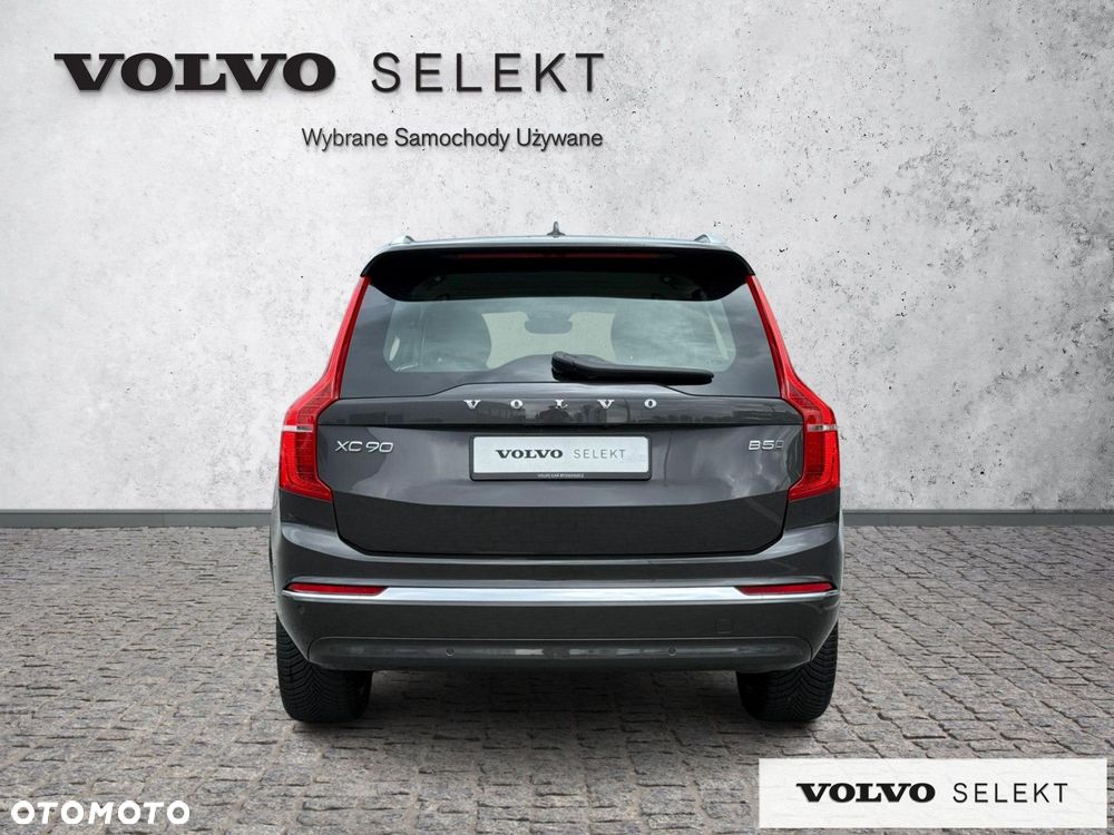 Volvo XC 90 - 9