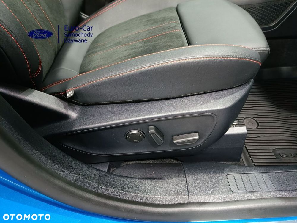 Ford Kuga 2.5 FHEV AWD ST-Line X eCVT - 33