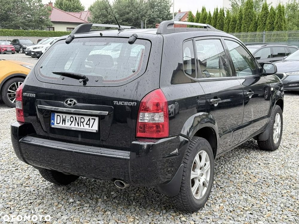 Hyundai Tucson 2.0 Comfort 2WD - 11