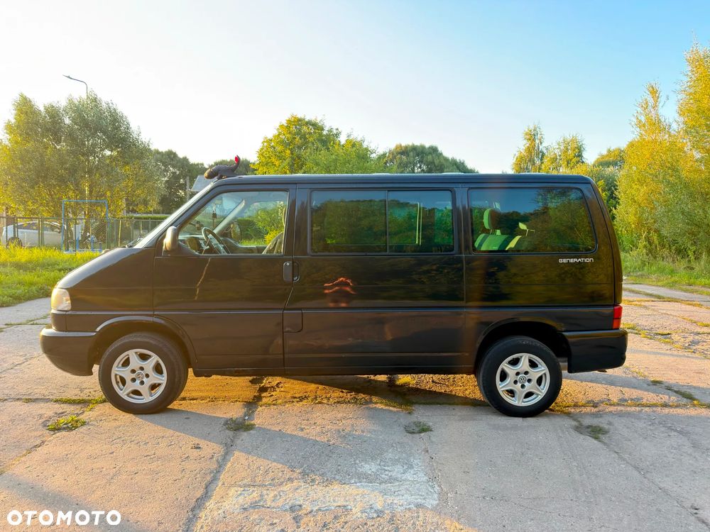 Volkswagen Multivan - 2